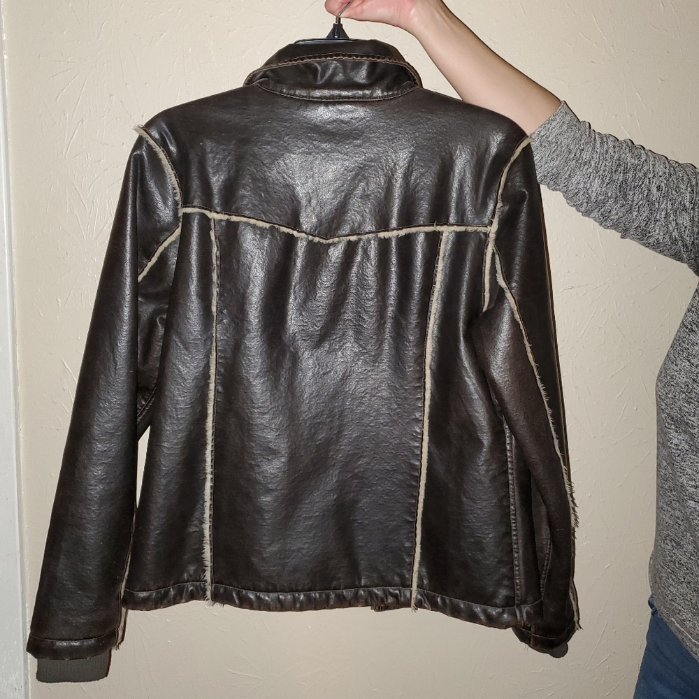 Coat - Picture 4 of 4